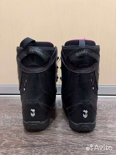Сноубордические ботинки женские