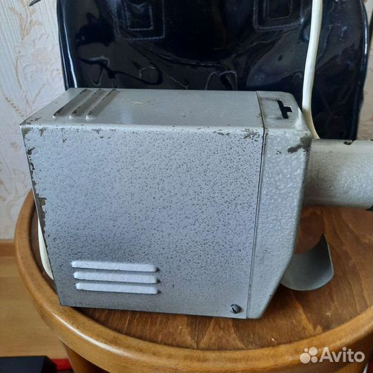 Аппарат для показа сказок детям на экране