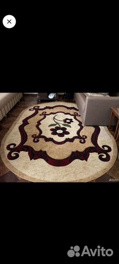 Ковер в хорошем состоянии 2/3