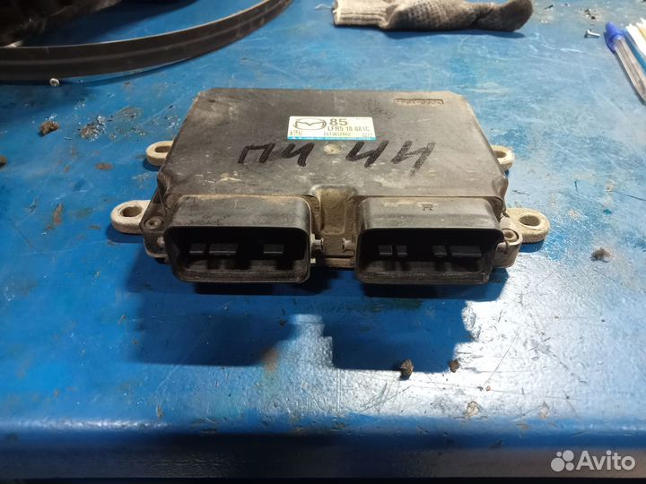 Блок управления двигателем Мазда 3 2,0л