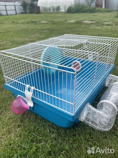 Клетки для хомяков и ежа, переноски