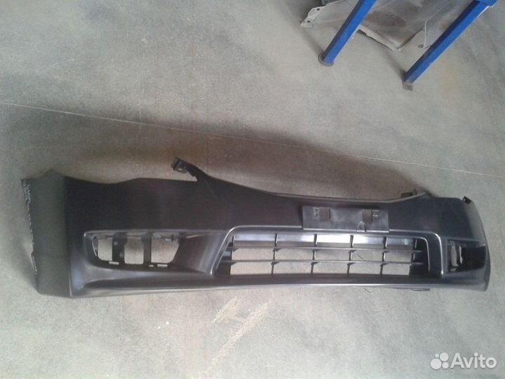 Бампер передний Honda Civic 4D 2009