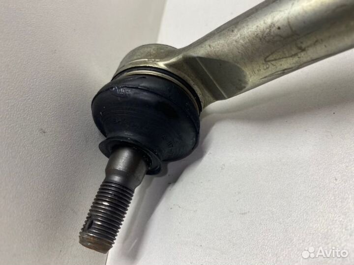 Рулевой наконечник передний левый Toyota Camry