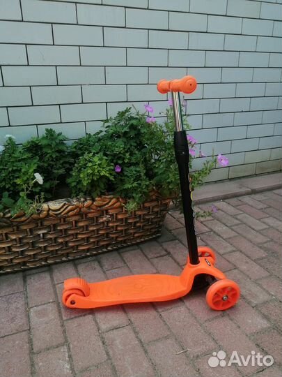 Самокат детский новый