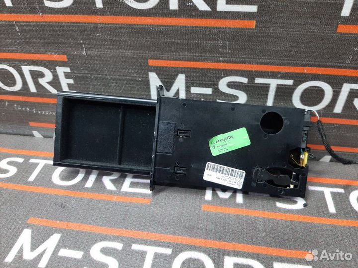 Бардачок Audi A8 4E/D3 BVJ 2008