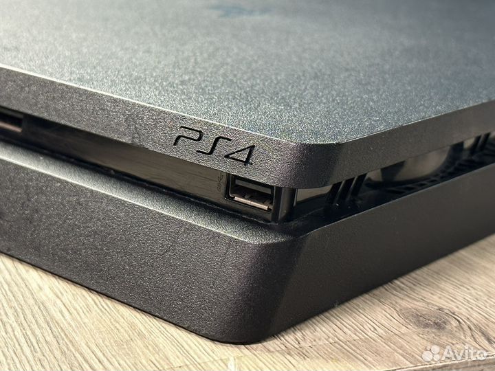 Sony PS4 slim