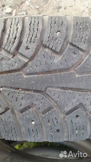 Nokian Tyres Hakkapeliitta 5 215/65 R16 102