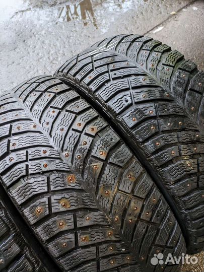 Michelin X-Ice North 4 205/60 R16