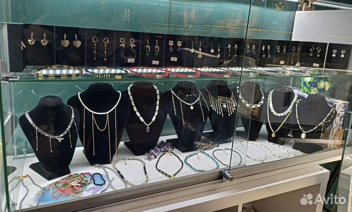 Подставка для украшений бюст