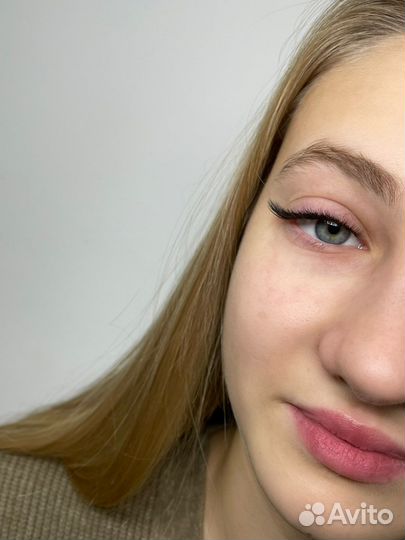 Наращивание ресниц в кабинете у метро