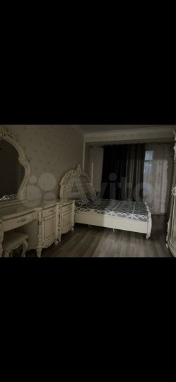 2-к. квартира, 100 м², 2/13 эт.