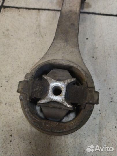 Кронштейн двигателя Volkswagen Polo