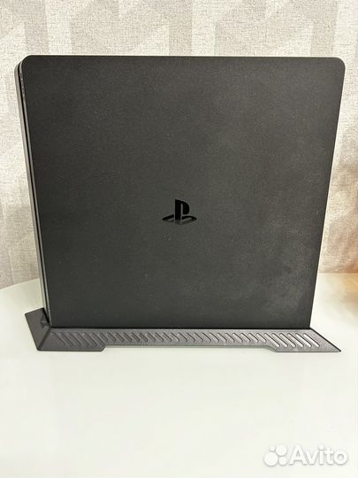 Sony ps4 slim