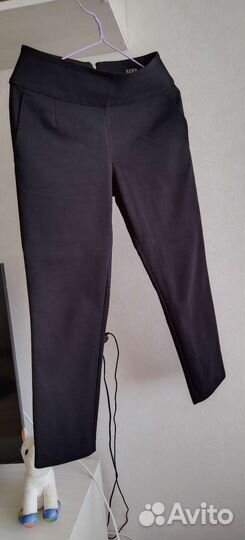 Костюмы женские