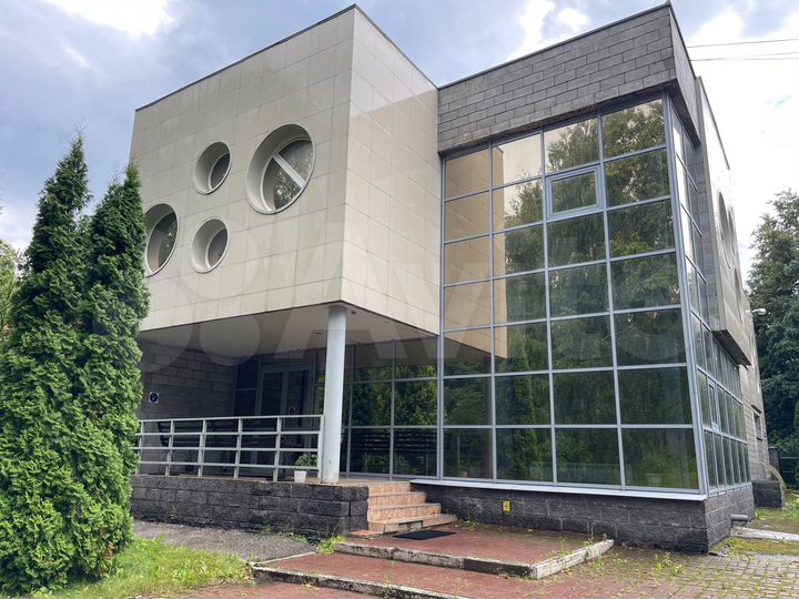 Офис, 292.5 м² + парковка 15 машин