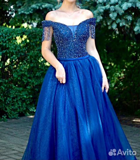 Вечернее платье