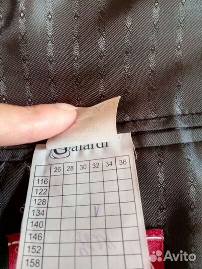 Костюм (пиджак, жилет, брюки)