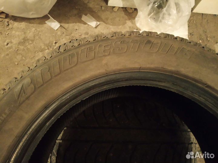 Bridgestone Ice Cruiser 7000 205/55 R16