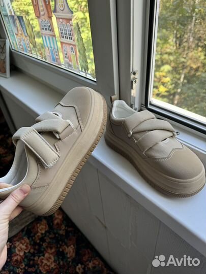 Женская обувь