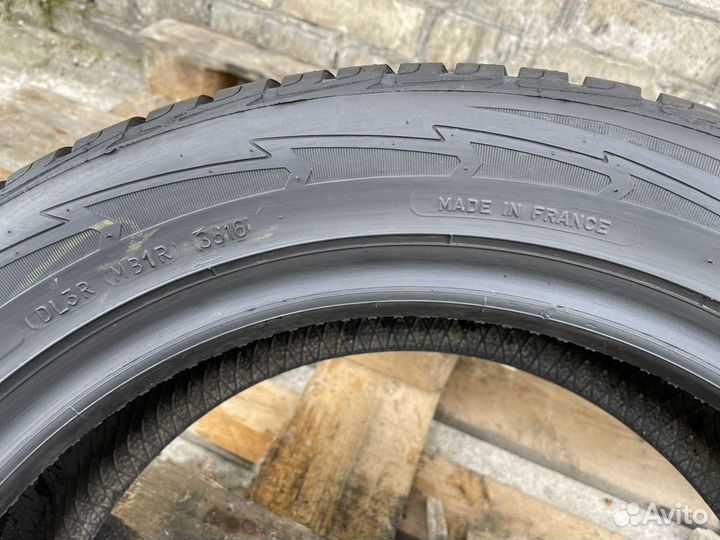Goodyear UltraGrip Performance Gen-1 215/55 R17