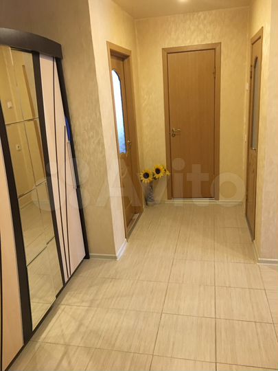 4-к. квартира, 74 м², 2/5 эт.