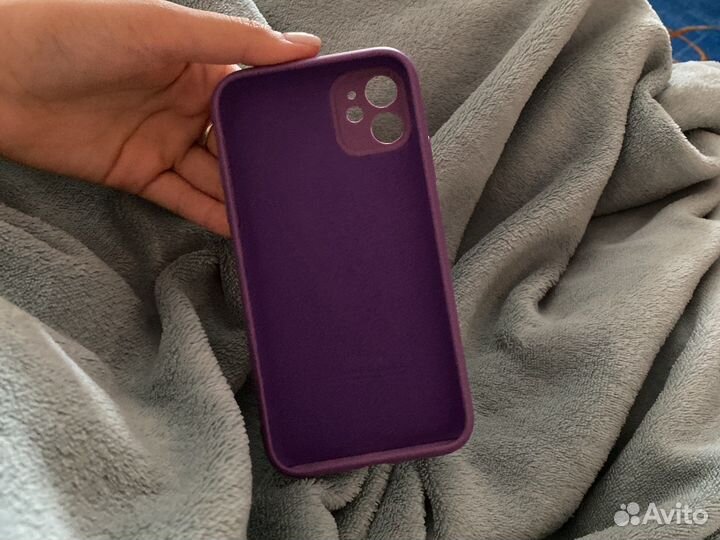 Чехол на iPhone 11