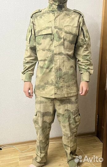 Форма зеленый мох