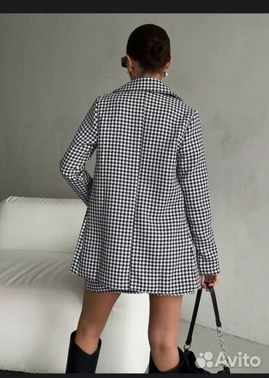 Твидовый костюм с юбкой