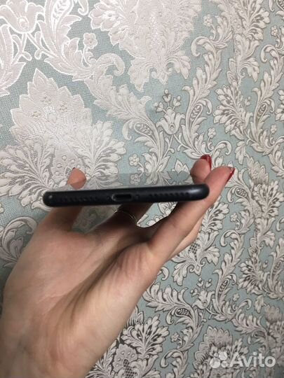 iPhone 8 Plus, 64 ГБ