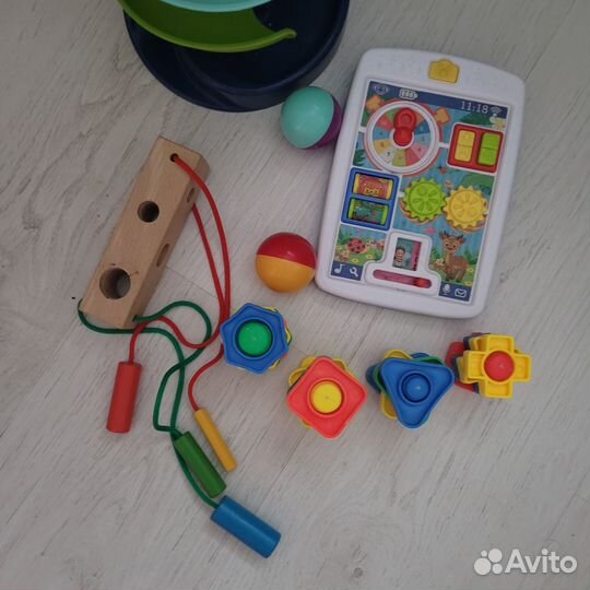 Игрушки развивающие для детей от 8ми месяцев