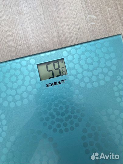 Весы напольные электронные Scarlett