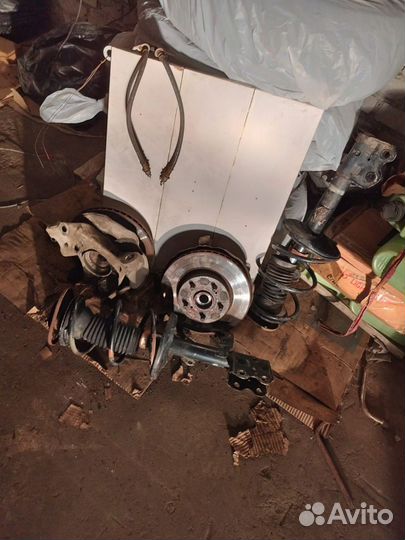 Перед на toyota prius