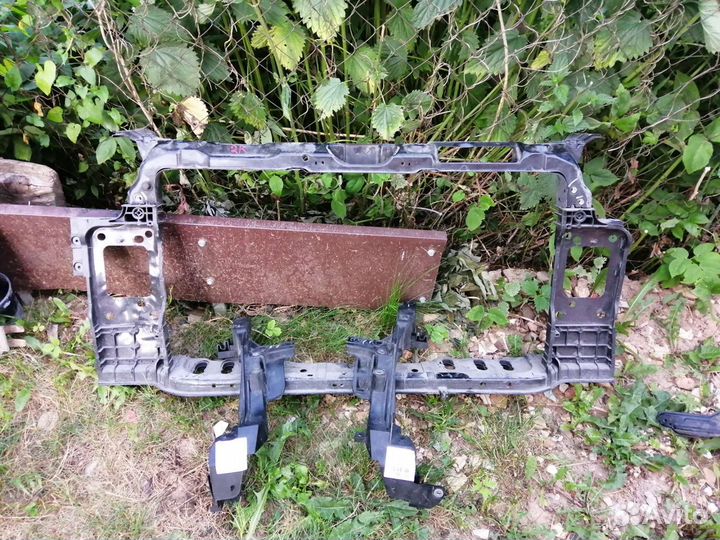 Панель передняя (телевизор) Hyundai Elantra 5 MD