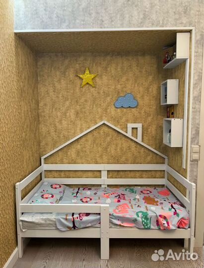 Кроватка от 2х лет из массива с бортиком Терем Инк