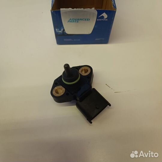 504358206 датчик давления масла Ивеко