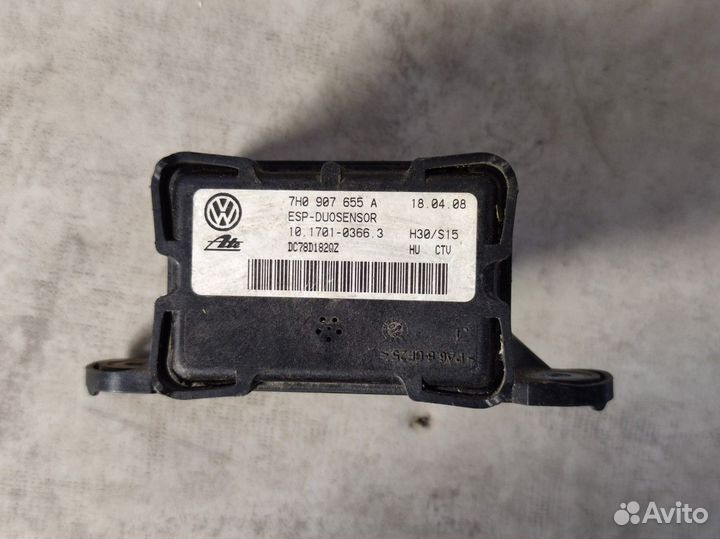 Датчик ускорения Volkswagen Golf