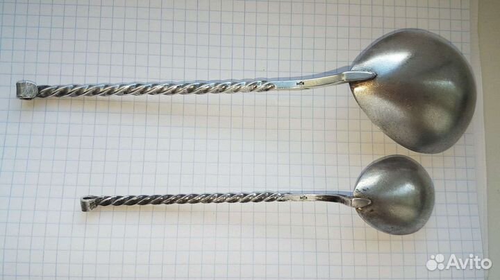 Две винтажные ложки