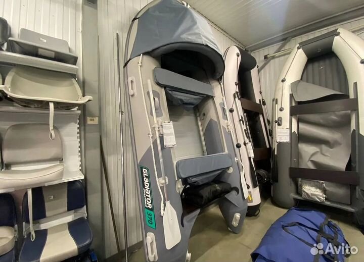 Лодка пвх Gladiator C370AL светло/темно-серый