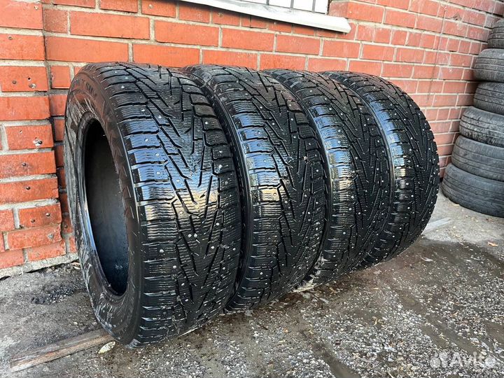 Nokian Tyres Hakkapeliitta 7 SUV 235/60 R18 107T