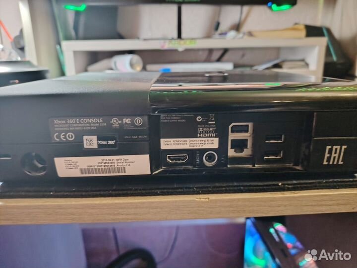 Продам приставку Xbox 360