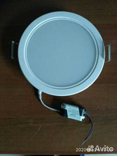 Светодиодный светильник встраиваемый