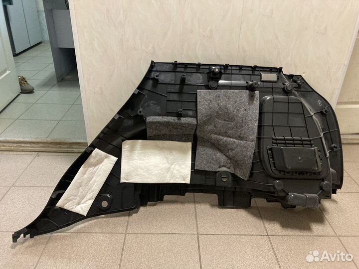 Обшивка багажника левая Toyota Rav4 2013-2019