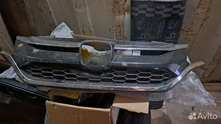 Решетка радиатор хонда CRV 2015г