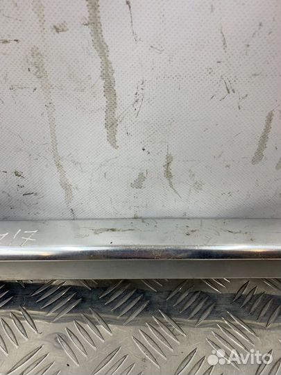 Рейлинг правый Audi Q7 4L BUG