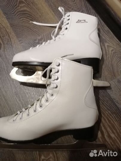 Коньки фигурные Davos 39 размер