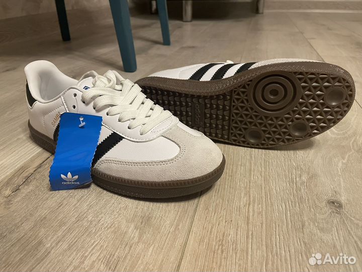 Кроссовки женские adidas 38 размер