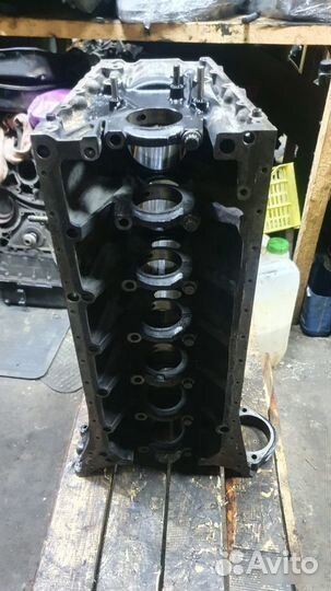 Блок двс Mercedes M103 1984-1993