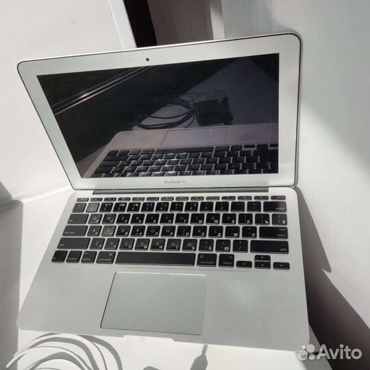 Apple MacBook Air 11, mid 2011, A1370