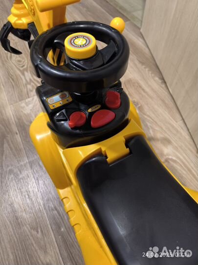 Толокар экскаватор