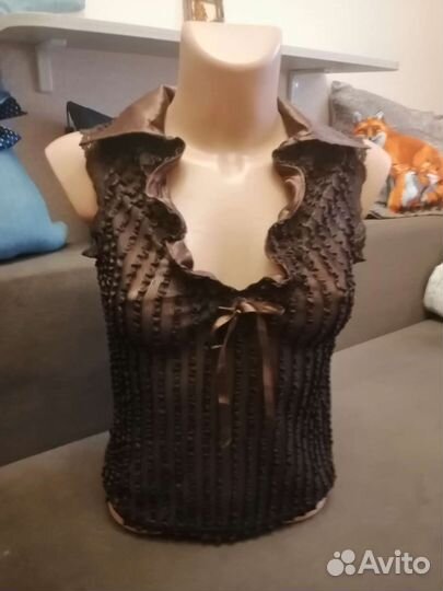 Манекен женский торс пластик